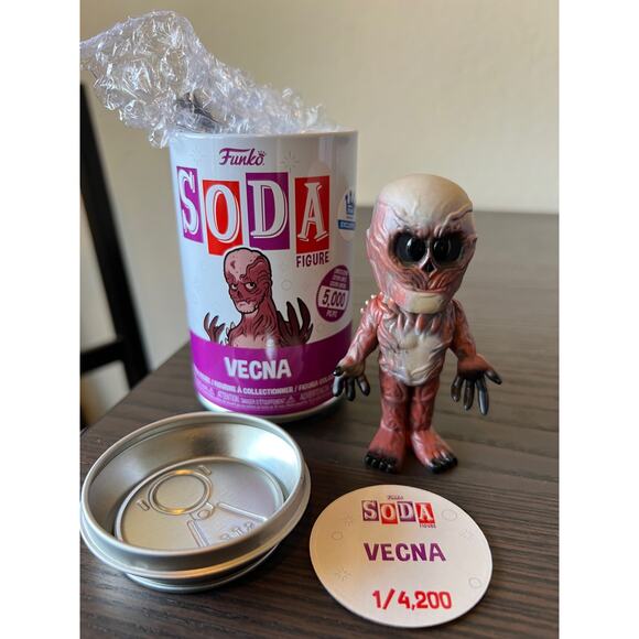 COMPLETE NON-CHASE SET Stranger Things Funko Sodas w/ Loungefly LIMITED EDITION - Picture 4 of 11